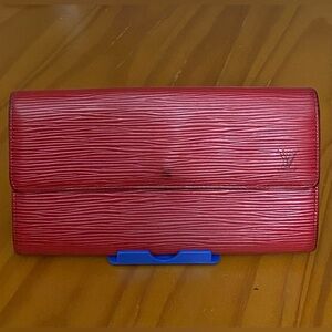 Authentic LOUIS VUITTON Portefeuille Sarah Long Bifold Wallet Epi Red